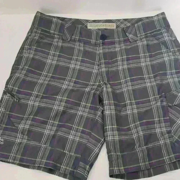Cabela's Casuals UPF 50 women's grey plaid lightweight shorts size 12 - Picture 1 of 8
